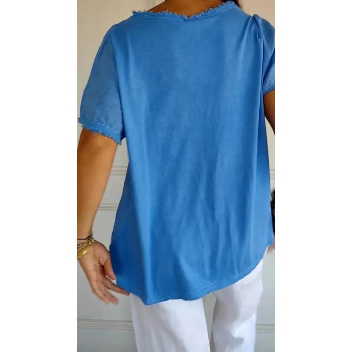 Top de algodão e linho com decote em V e mangas curtas