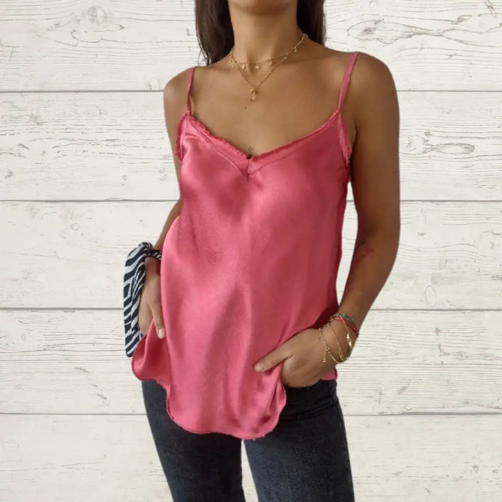 Top de Cetim com Alças Finas e Decote em V