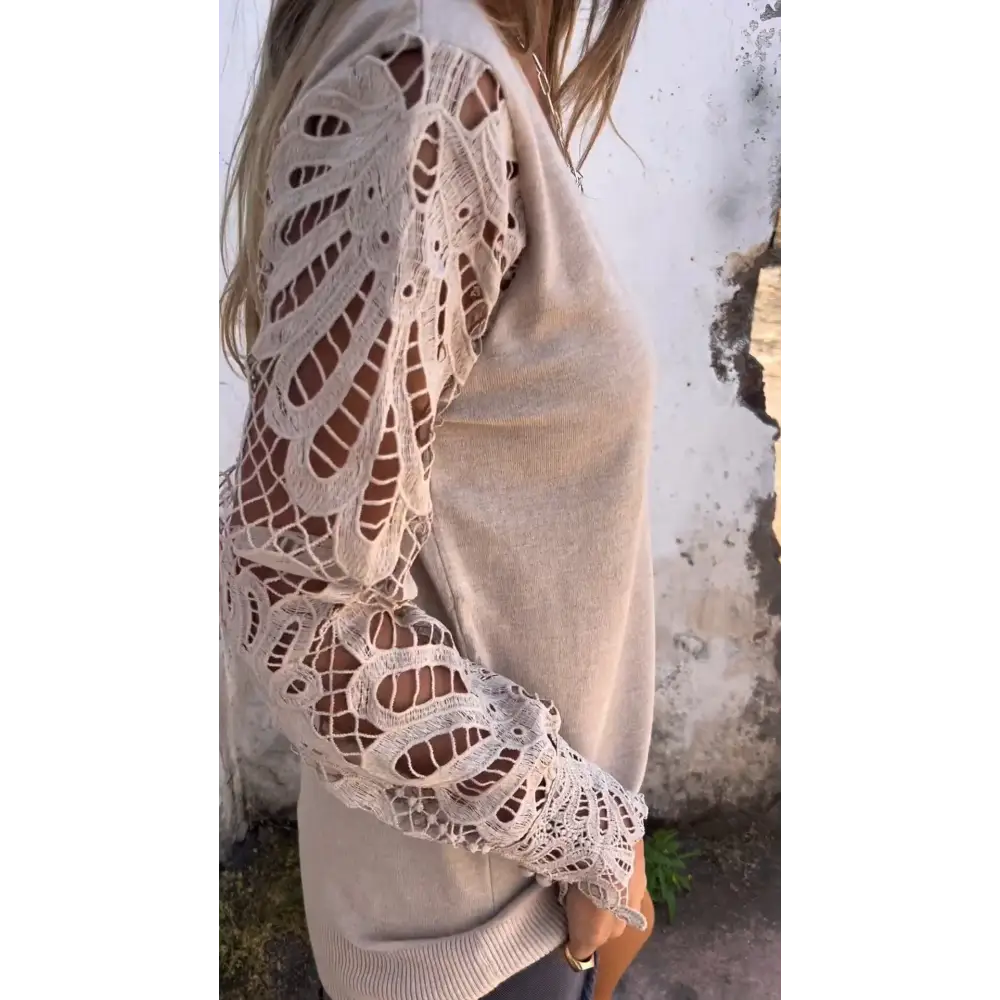 Top de Patchwork Vazado com Decote em V