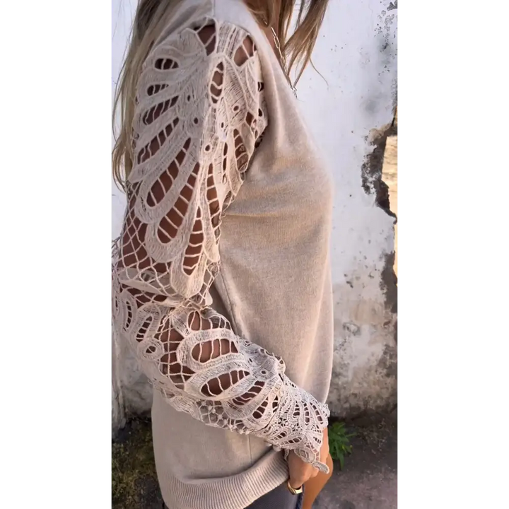 Top de Patchwork Vazado com Decote em V