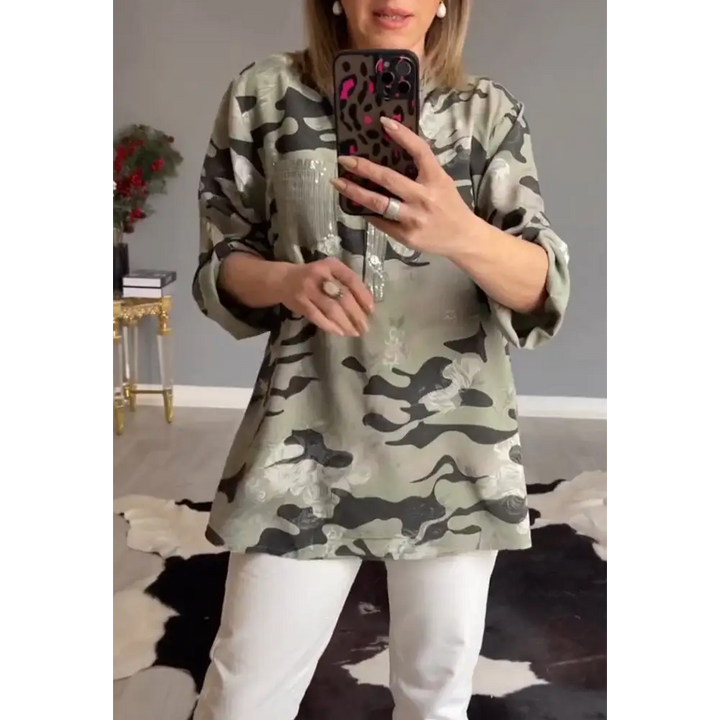 Top estampado com decote em V