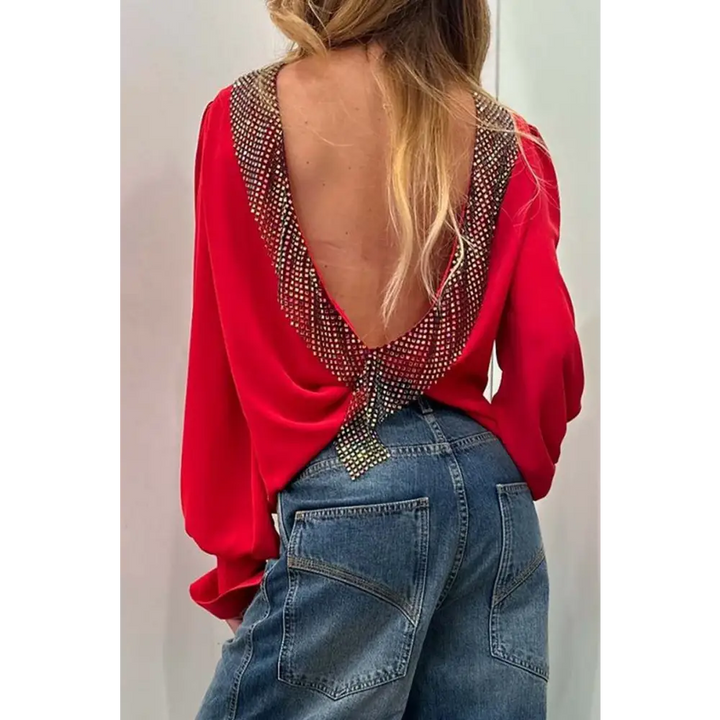 Top Feminino com Decote nas Costas e Aplique de Diamantes