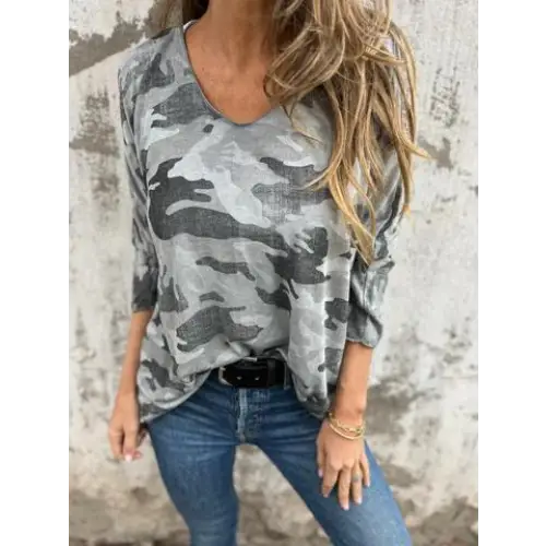 Top Feminino com Estampa Camuflada e Manga Longa