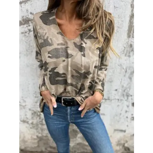 Top Feminino com Estampa Camuflada e Manga Longa