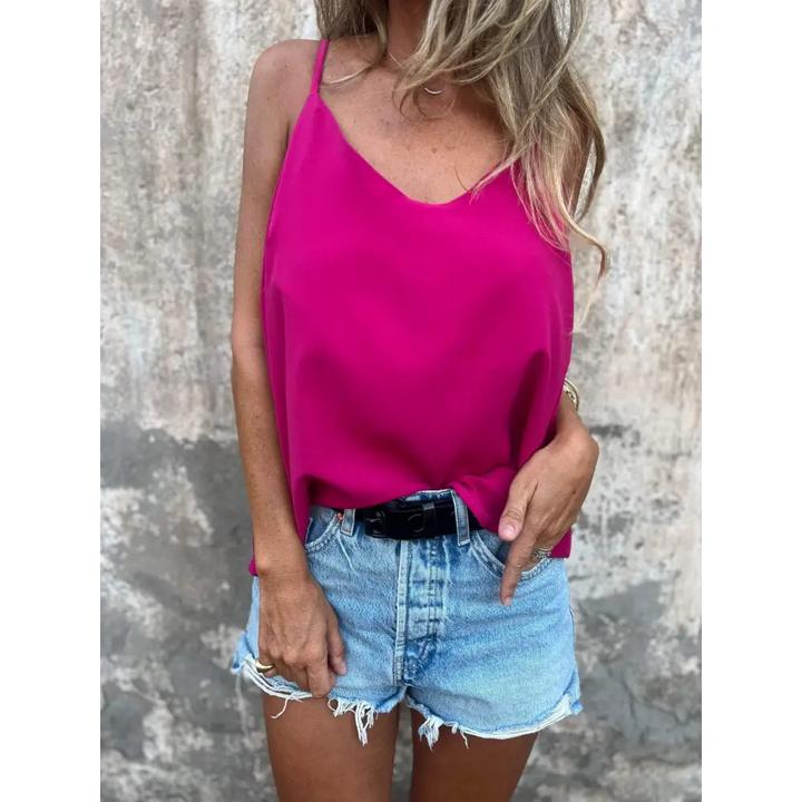 Top halter de cor sólida com decote em V