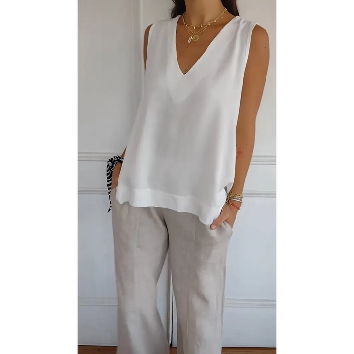 Top solto e confortável com decote em V