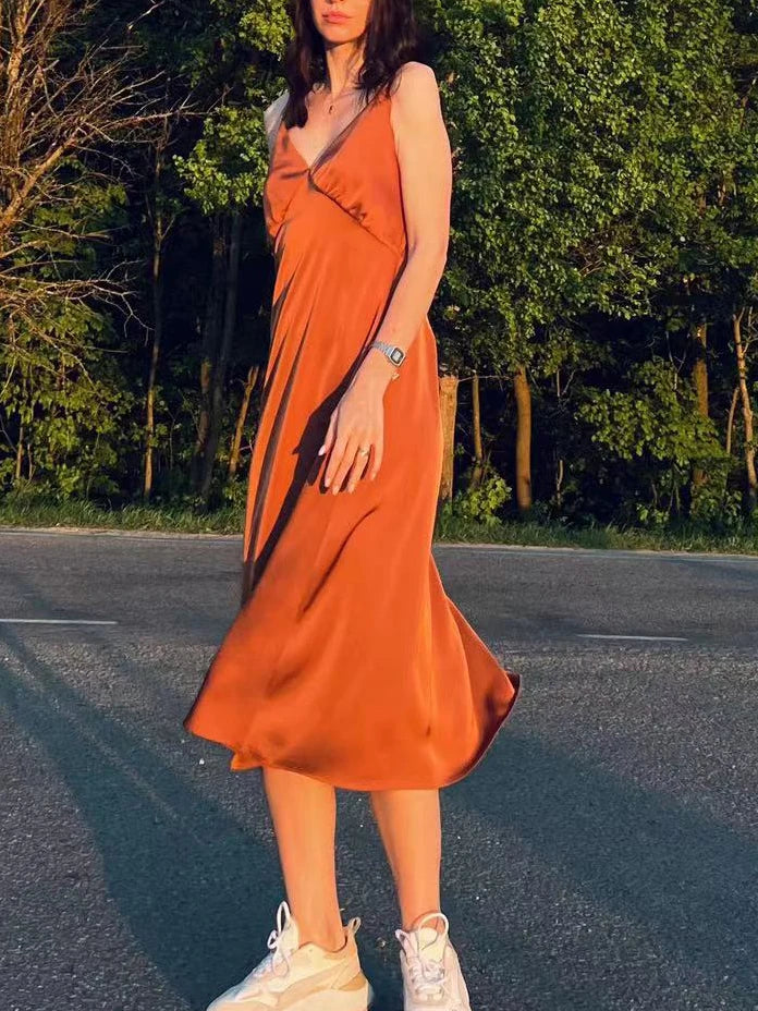 Vestido Acetinado Decote V Alcinha Anna