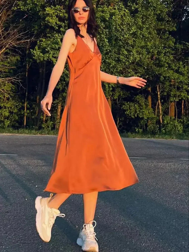 Vestido Acetinado Decote V Alcinha Anna